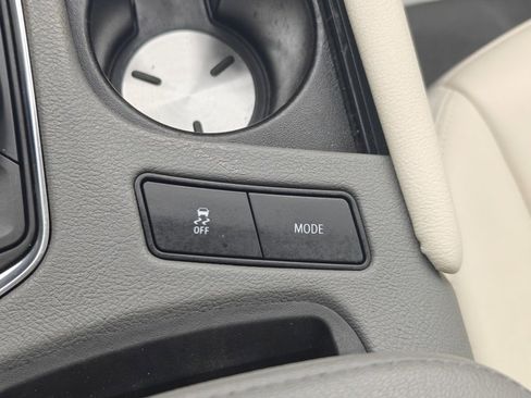 Used 2022 Cadillac XT5 Premium Luxury w/ Technology Package image 43