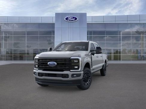 New 2026 Ford F250 Platinum w/ FX4 Off-Road Package image 2