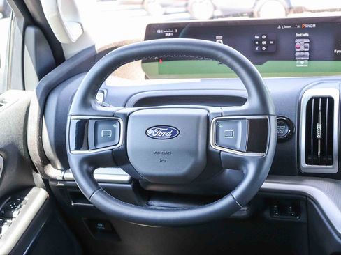Certified 2025 Ford Expedition Max Active RWD image 15