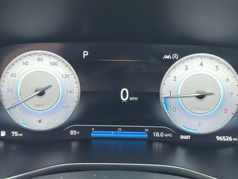 Used 2022 Hyundai Santa Fe Calligraphy FWD image 2