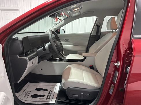 Used 2024 Hyundai Kona SEL FWD image 11