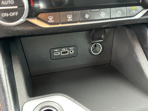 Certified 2022 Nissan Sentra SR w/ Lighting Package image 31