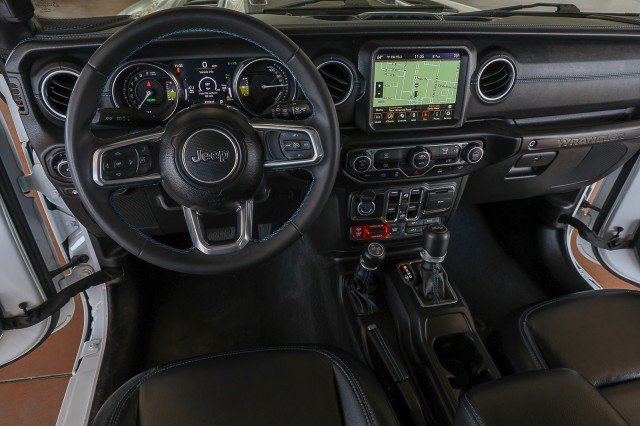 Used 2023 Jeep Wrangler Unlimited Rubicon 4xe AWD/4WD image 23
