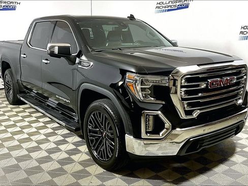 Used 2022 GMC Sierra 1500 SLT w/ SLT Premium Plus Package AWD/4WD image 3