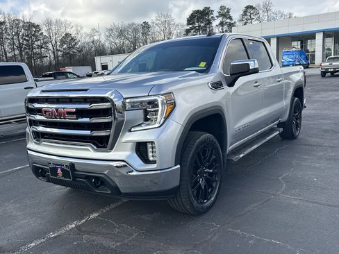 Used 2021 GMC Sierra 1500 SLE image 4