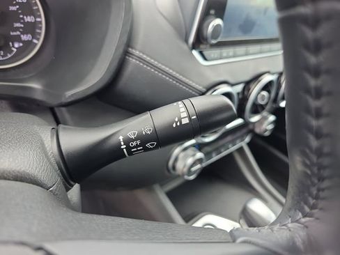 Used 2020 Nissan Sentra SV FWD image 22