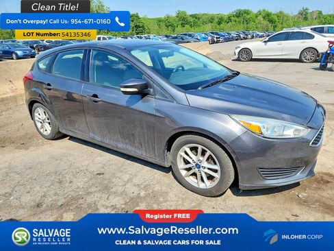 Used 2016 Ford Focus SE w/ SE Power Seat Package FWD image 5