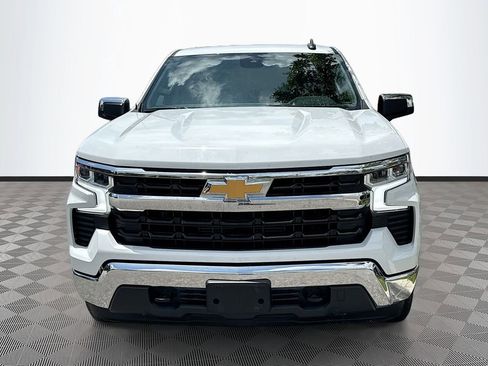 Used 2022 Chevrolet Silverado 1500 LT AWD/4WD image 2