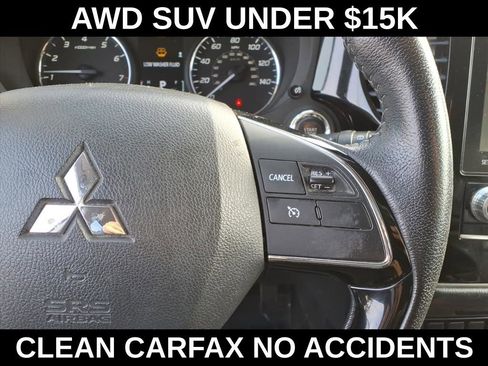 Used 2020 Mitsubishi Outlander SE image 15