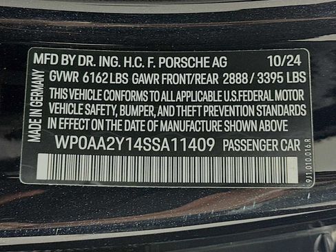 Certified 2025 Porsche Taycan image 34