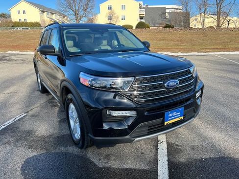 Certified 2023 Ford Explorer XLT w/ Equipment Group 202A image 2