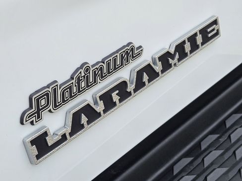 Used 2024 RAM 3500 Laramie w/ Chrome Bumper Package AWD/4WD image 15