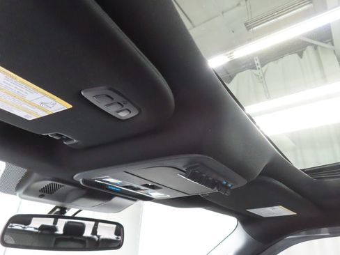 Used 2023 Ford F150 Raptor AWD/4WD image 31