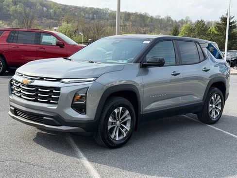 New 2026 Chevrolet Equinox LT w/ Convenience Package II AWD/4WD image 9