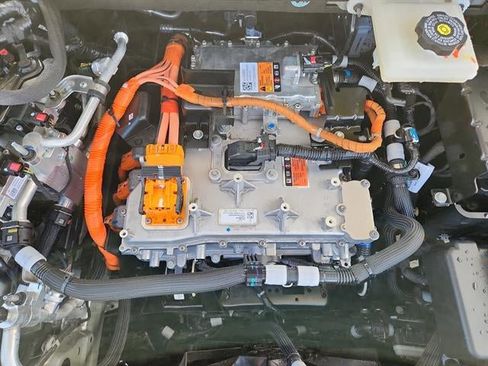 Used 2025 Chevrolet Equinox EV LT FWD image 23