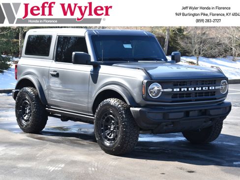 Used 2025 Ford Bronco 2-Door image 1