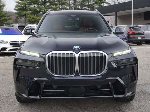 Used 2024 BMW X7 xDrive40i w/ M Sport Package AWD/4WD image 15
