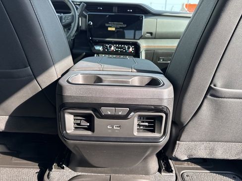 Used 2026 GMC Sierra 2500 AT4 w/ AT4 Premium Plus Package image 24