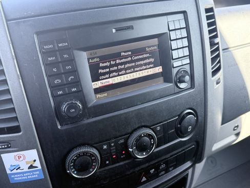 Used 2018 Mercedes-Benz Sprinter 2500 image 38