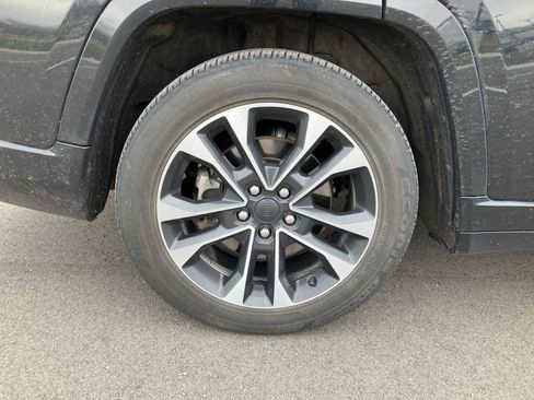 Used 2023 Jeep Grand Cherokee L Overland image 7