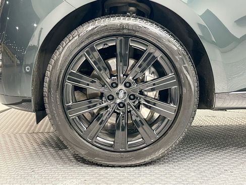 Used 2023 Land Rover Range Rover SE image 5
