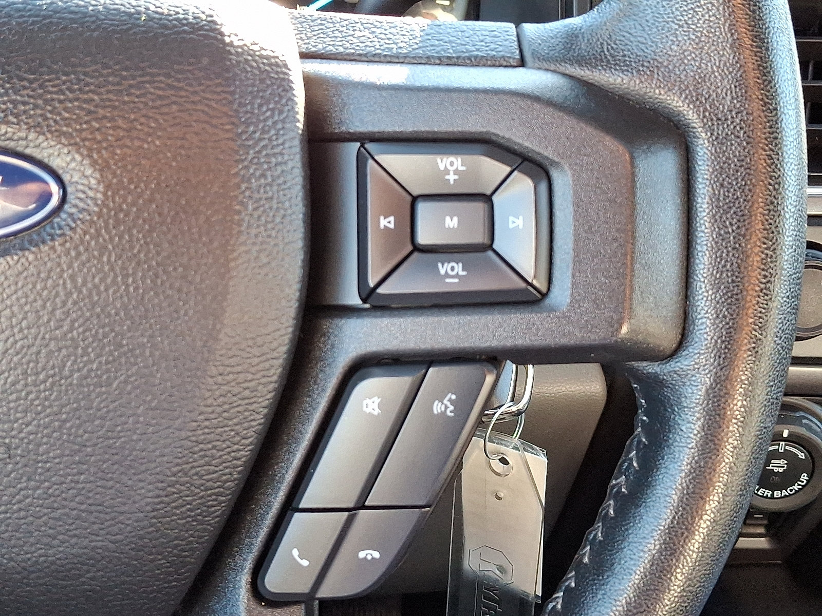 Used 2020 Ford F150 XLT w/ Equipment Group 302A Luxury AWD/4WD image 23