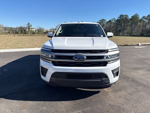 Used 2024 Ford Expedition XLT image 13