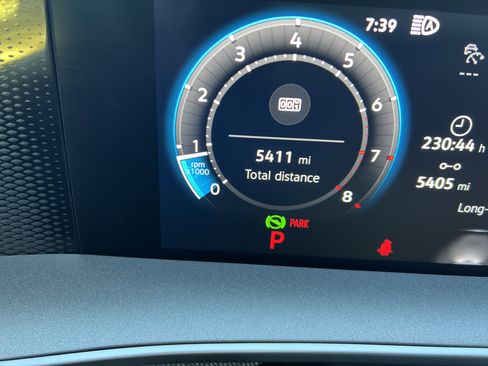 Certified 2025 Volkswagen Tiguan S image 21