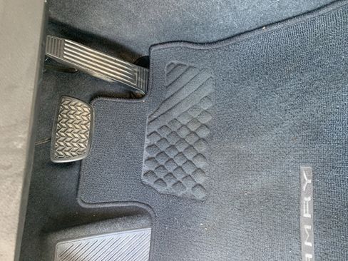 Used 2018 Toyota Camry SE image 17