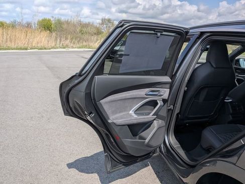 New 2026 Audi SQ5 Premium Plus image 17