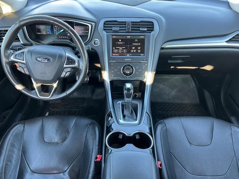Used 2014 Ford Fusion Titanium image 10