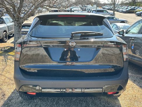 New 2026 Nissan Kicks S image 4