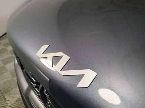 Used 2024 Kia Sorento SX image 13