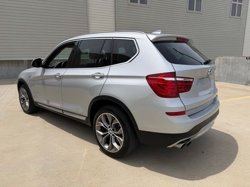 Used 2017 BMW X3 xDrive28i w/ Premium Package AWD/4WD image 5