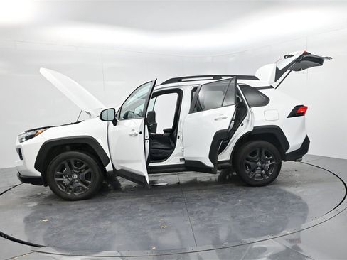 Used 2024 Toyota RAV4 Adventure image 54