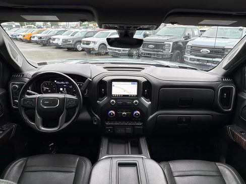 Used 2021 GMC Sierra 1500 Denali w/ Denali Ultimate Package AWD/4WD image 25