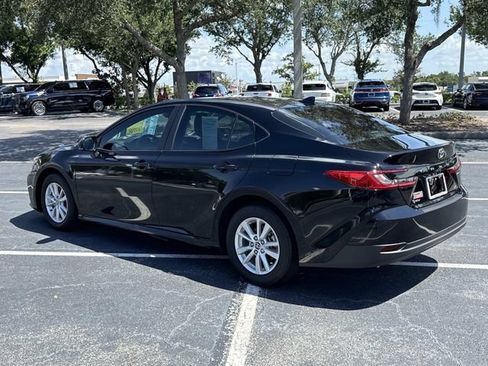 Used 2025 Toyota Camry LE FWD image 6