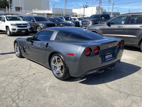Used 2009 Chevrolet Corvette Coupe w/ Preferred Equipment Group image 10