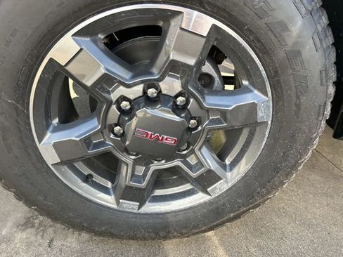 New 2026 GMC Sierra 2500 SLE w/ SLE Value Package; image 10