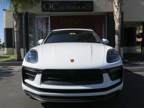 Used 2023 Porsche Macan image 54