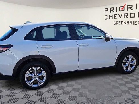 Used 2025 Honda HR-V LX image 9