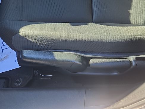 Used 2017 Honda Accord LX image 13