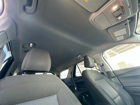 Certified 2022 Ford Explorer XLT w/ Class IV Trailer Tow Package image 19