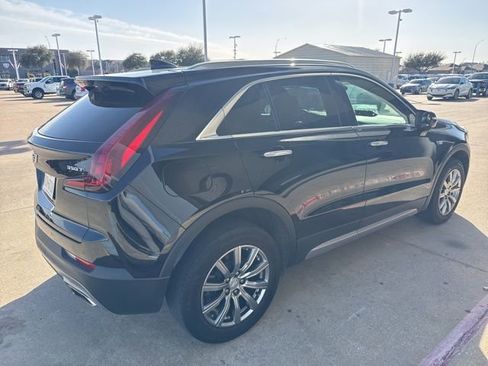 Used 2022 Cadillac XT4 Premium Luxury w/ Safety Alert Package image 4