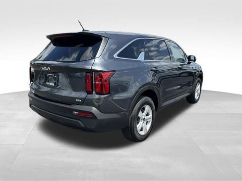 Certified 2023 Kia Sorento LX AWD/4WD image 8