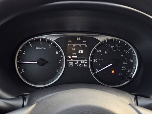 Certified 2023 Nissan Kicks S FWD image 17