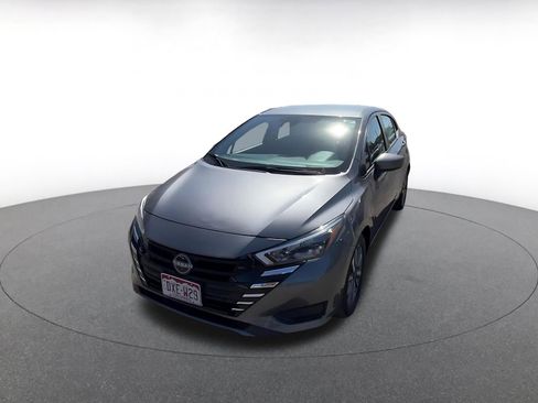 Used 2025 Nissan Versa SV FWD image 7