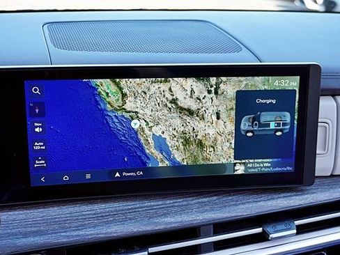 Certified 2025 Hyundai Santa Fe Calligraphy image 31