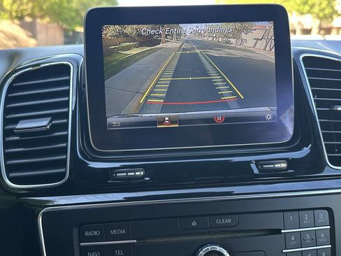 Used 2018 Mercedes-Benz GLE 350 w/ Premium 1 Package image 30