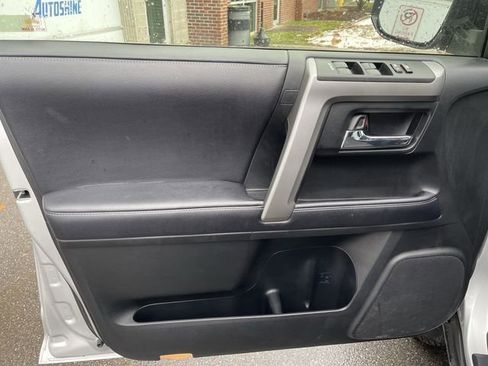 Certified 2019 Toyota 4Runner SR5 image 12